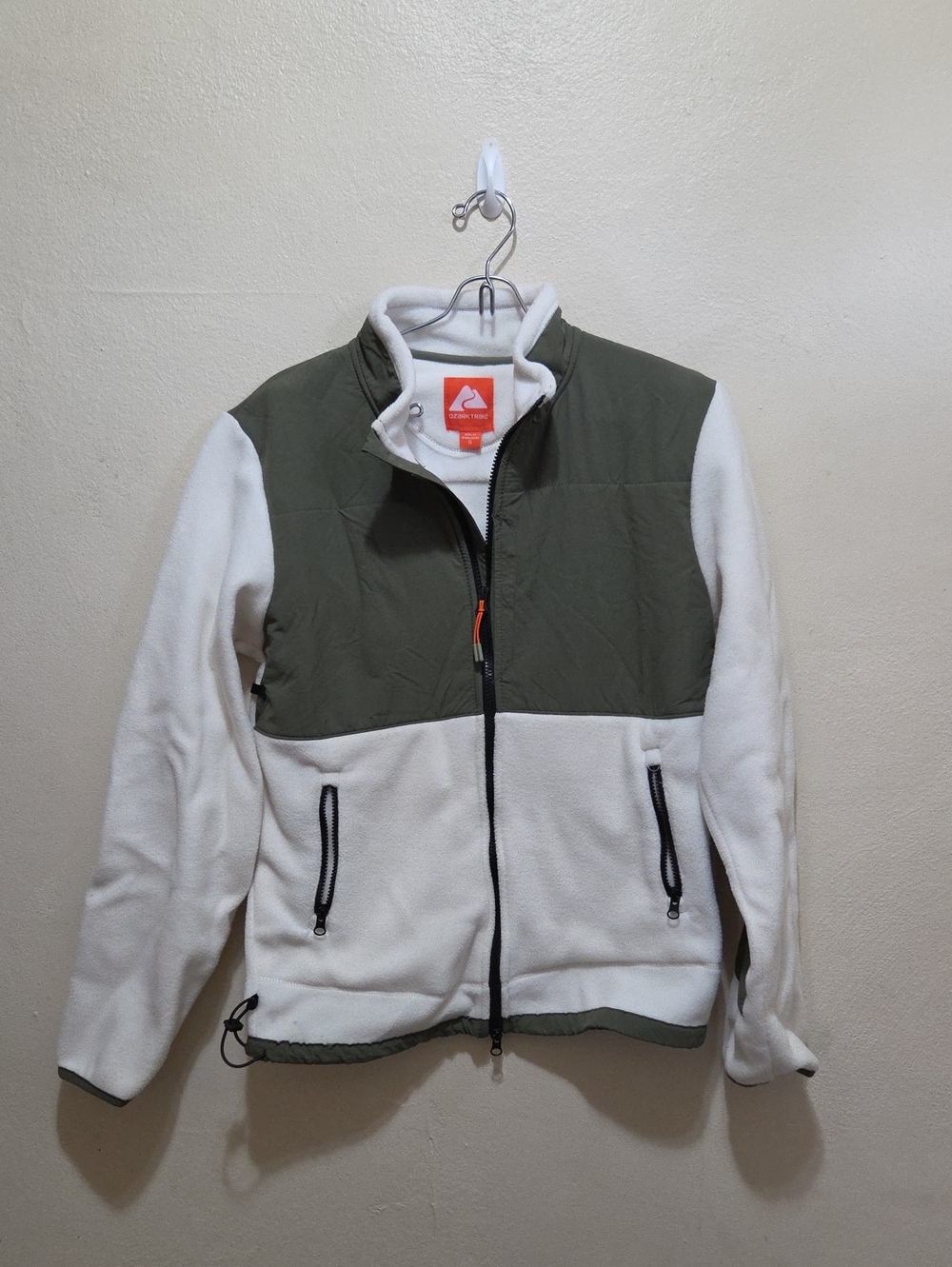 Ozark Trail Olive Green and White Men’s Lightweight Fleece Jacket